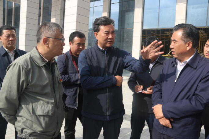 省人大常委會副主任、海東市委書記鳥成云專題調(diào)研曹家堡保稅物流園