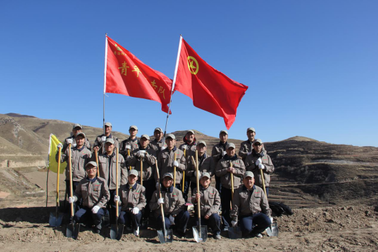 有一種奉獻叫“五四精神”，有一種擔當叫“青年突擊隊”